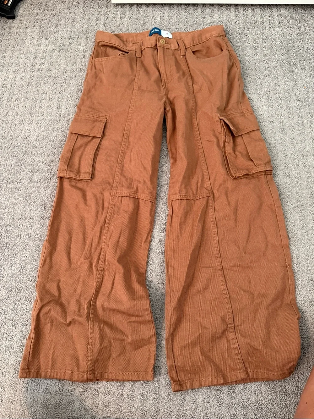 Old Navy Girls Cargo Pants in Rust